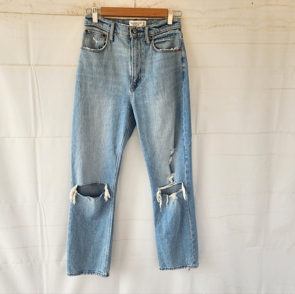 Abercrombie And Fitch The Ankle Straight Ultra High Rise Jeans - Picture 2 of 12